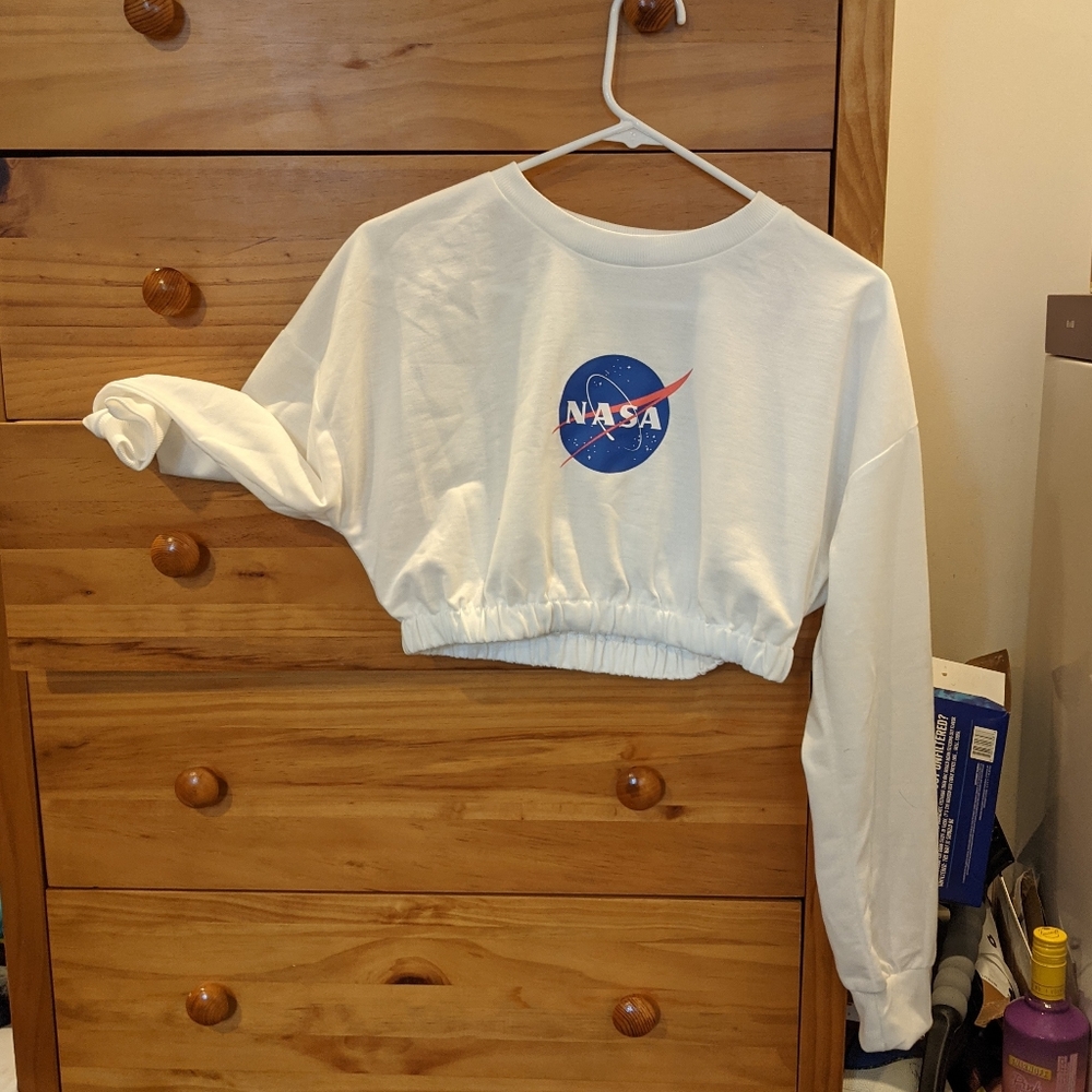 Cropped White NASA Long Sleeve size sm